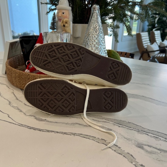 Comme de Garçons PLAY Converse Hi Tops M9/W11 - Picture 4 of 16